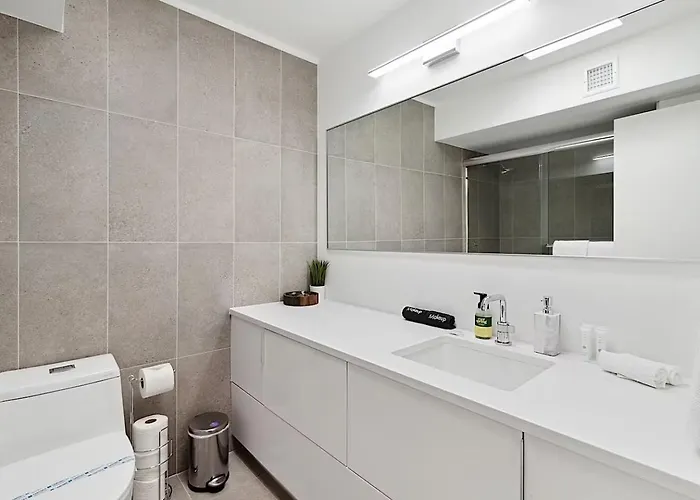 Spacious 3br In Old Town *