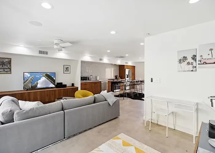 Spacious 3br In Old Town *