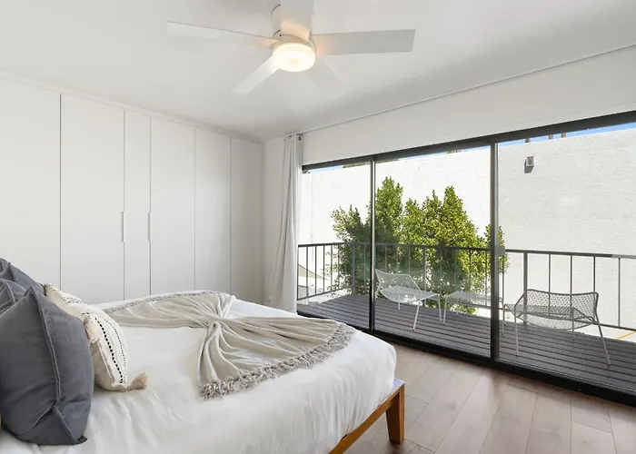 Spacious 3br In Old Town