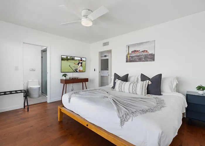 Spacious 3br In Old Town * Scottsdale